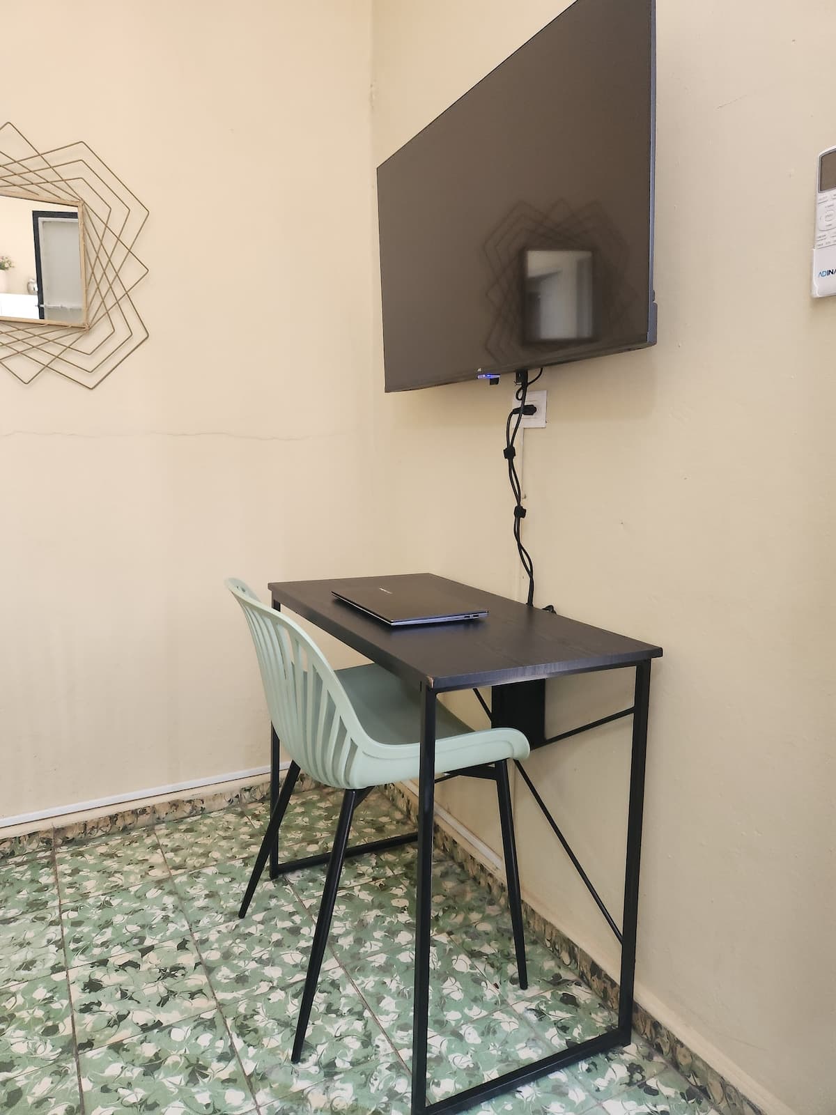 Villa Miervin II — Zona de trabajo 13